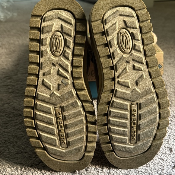 Skechers Australia Boiling Point Faux Fur Boots Button Booties Snow Sand Tan 6 - Picture 10 of 11